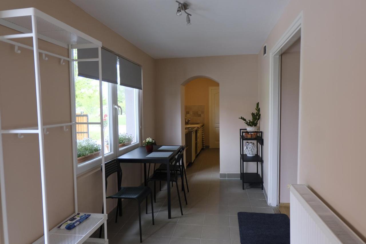 Kajári Apartmanház Balatonfőkajár Kültér fotó