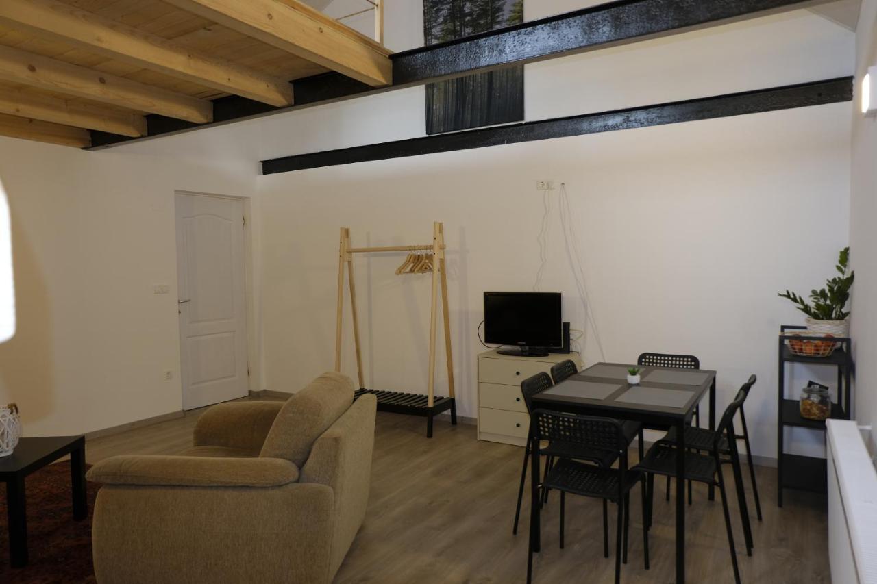 Kajári Apartmanház Balatonfőkajár Kültér fotó